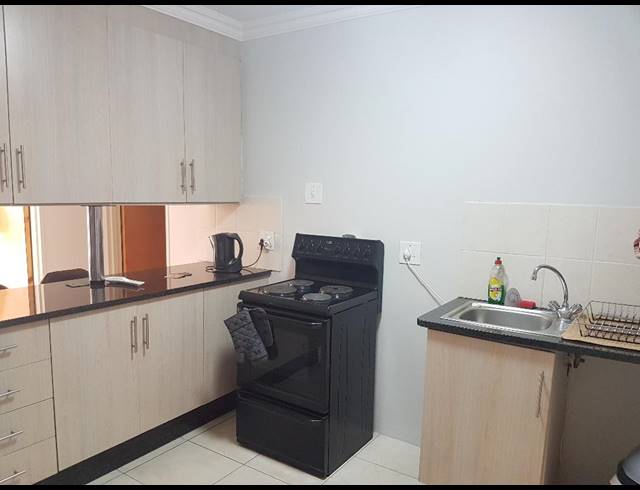 2 BEDROOM APARTMENT FOR SALE IN HILLCREST